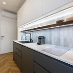 Design Close To Wenceslas Square With Ac Prague