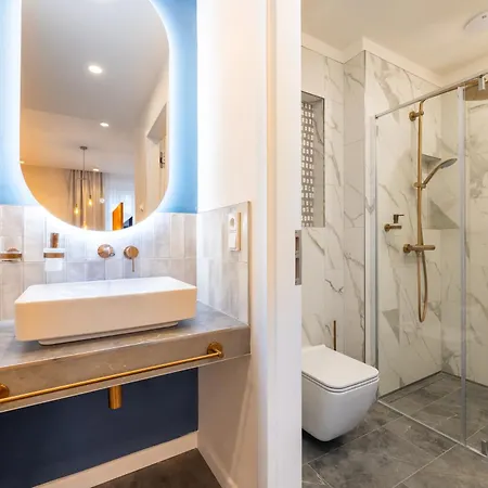 Design Close To Wenceslas Square With Ac 아파트 *